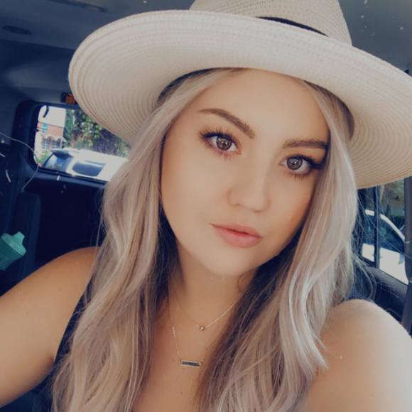 oliviascott8